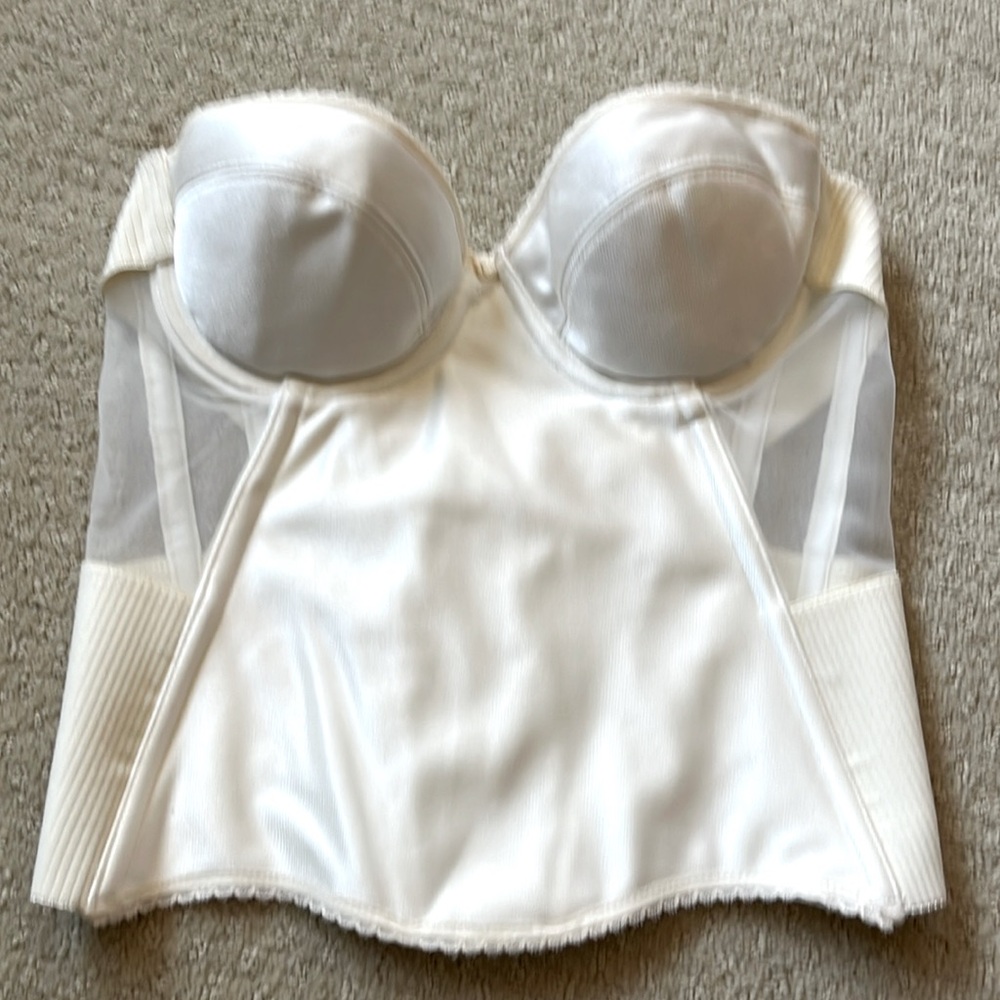 Merry Modes 34C bustier. Off-white strapless.